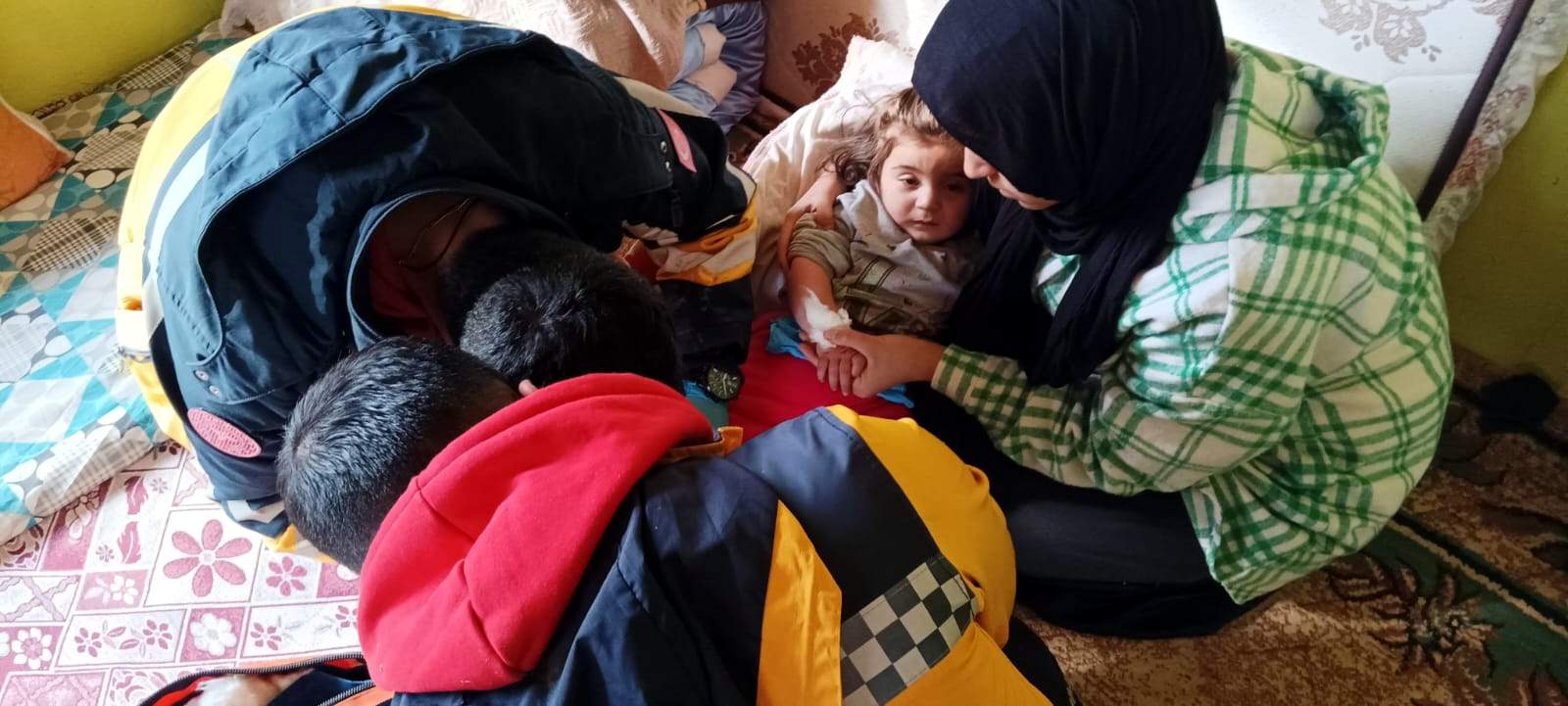 Ateşi çıkan Dicle bebek hastaneye ulaştırıldı