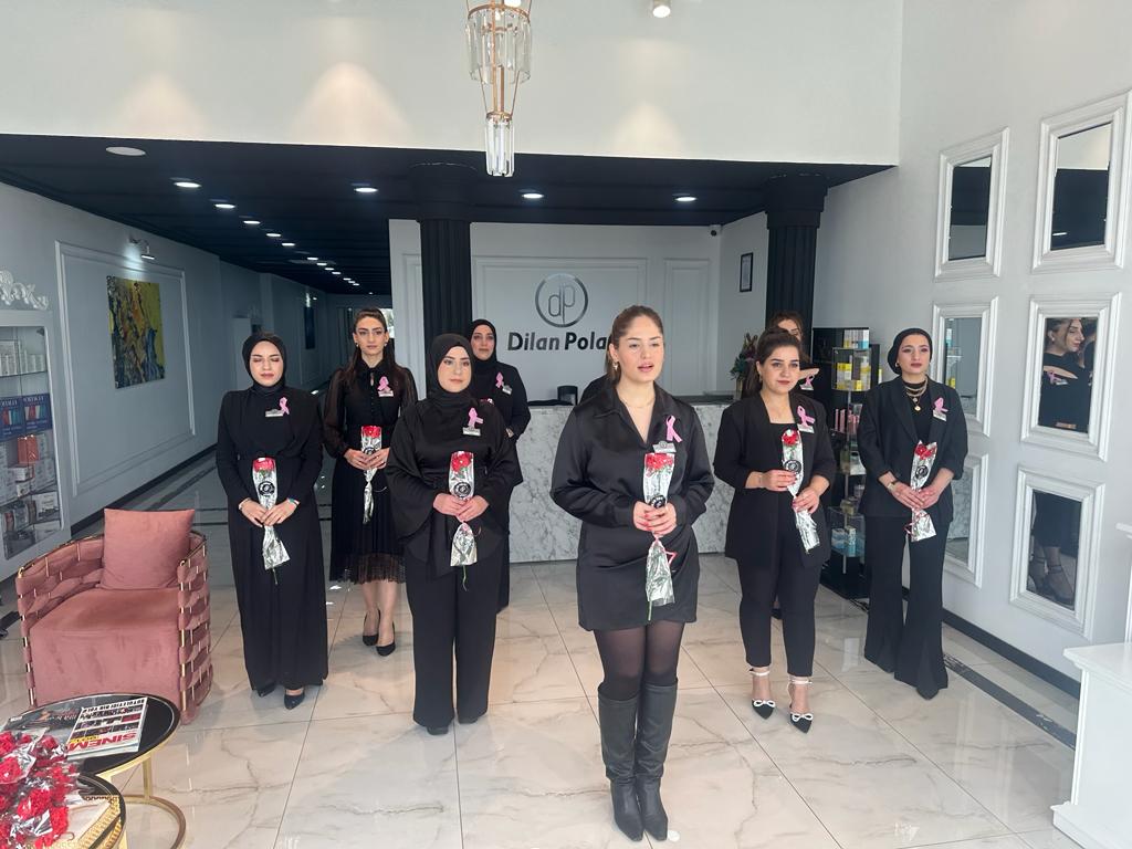 DİLAN POLAT SİİRT ŞUBESİNDEN KADINLAR GÜNÜNE ÖZEL ÇİÇEK KAMPANYASI