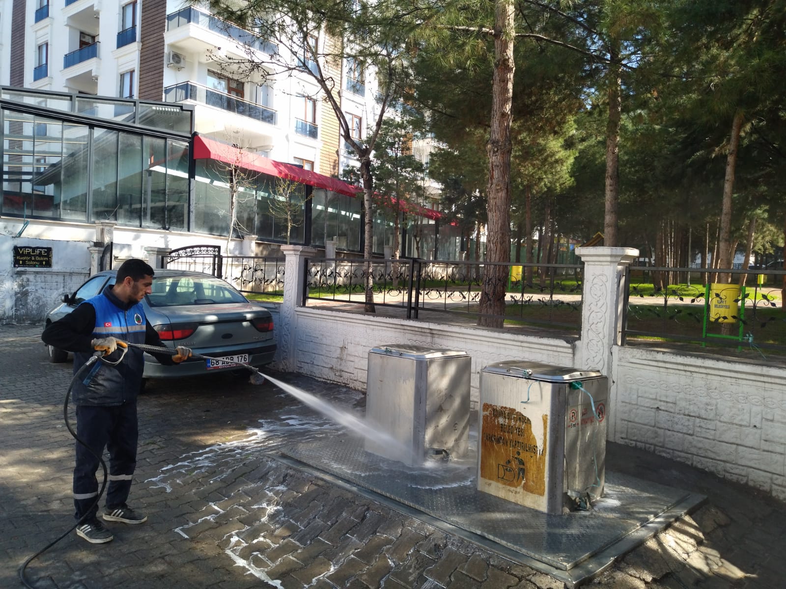 İLAÇLAMA ÇALIŞMALARI DEVAM EDİYOR