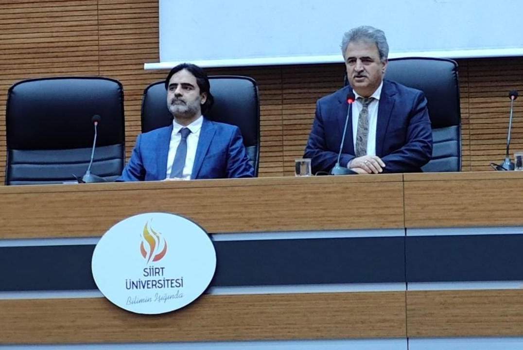 İlahiyat Fakültesi Dekanı değişti