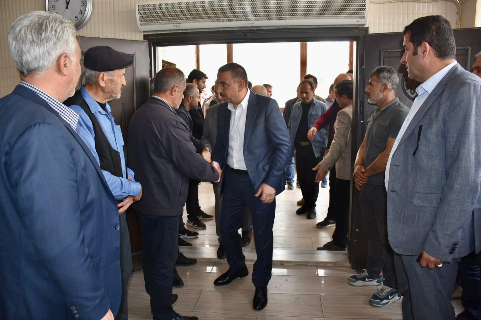 VALİ HACIBEKTAŞOĞLU, VEFAT EDEN AMBULANS ŞÖFÖRÜ’NÜN AİLESİNE TAZİYE ZİYARETİNDE BULUNDU