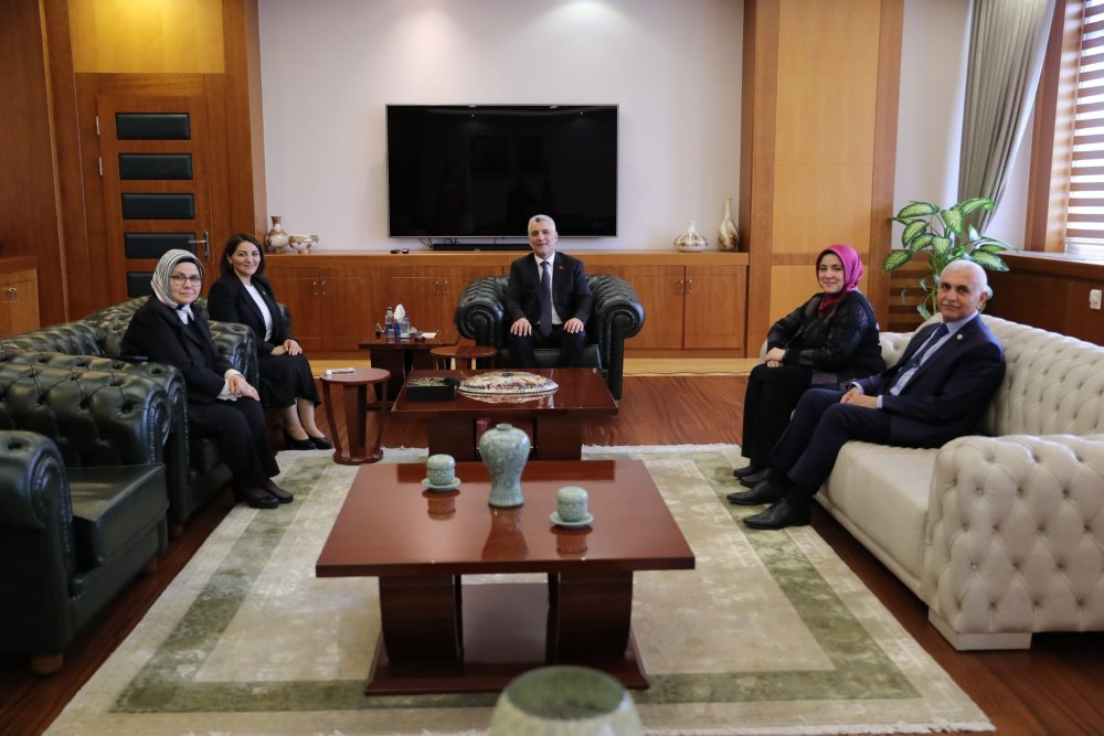 Mervan Gül, Ticaret Bakanı Ömer Bolat’a Hayırlı Olsun Ziyaretinde Bulundu.