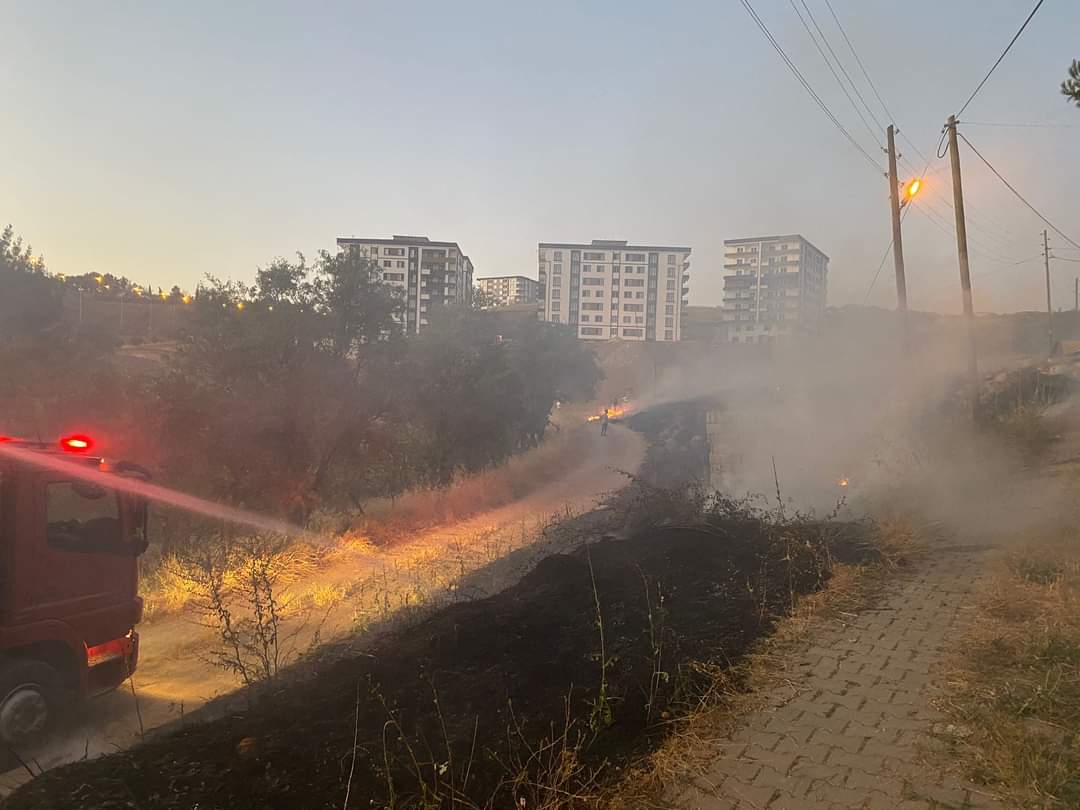 Siirt’te havalar ısındı “anız” korkutuyor