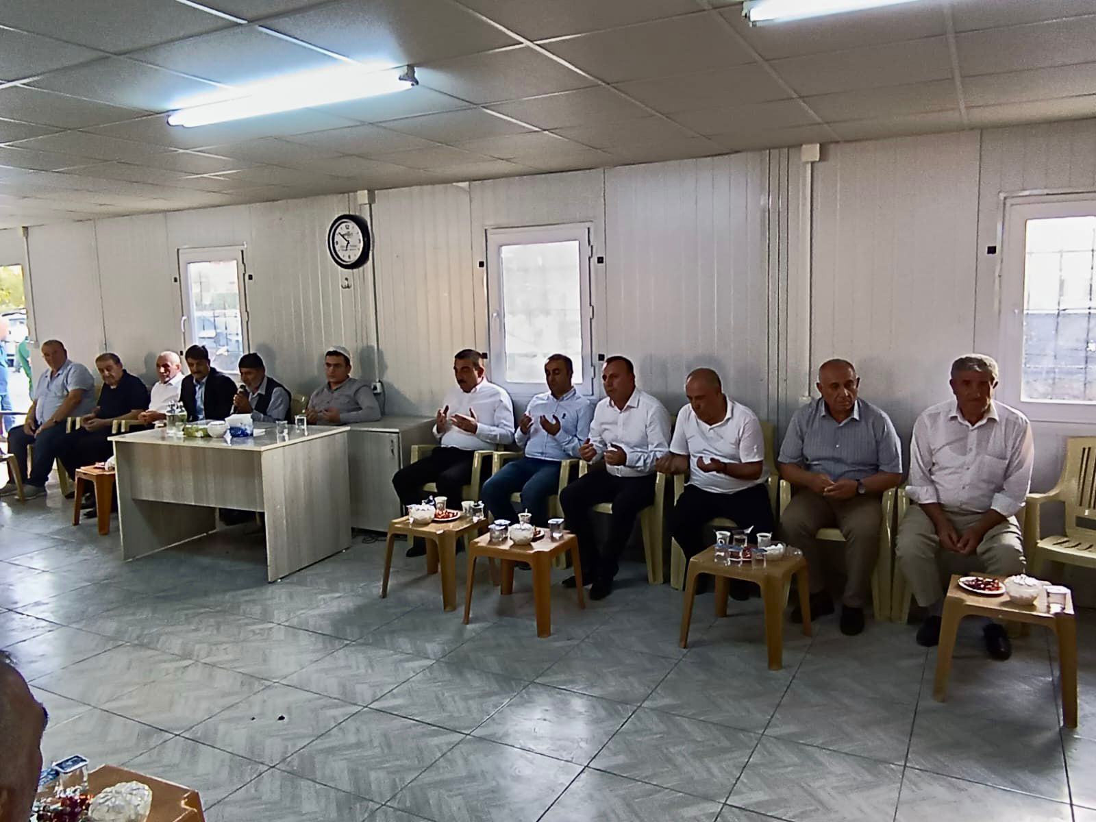 Vali Hacıbektaşoğlu, Karaatay Ailesine Taziye Ziyaretinde Bulundu..