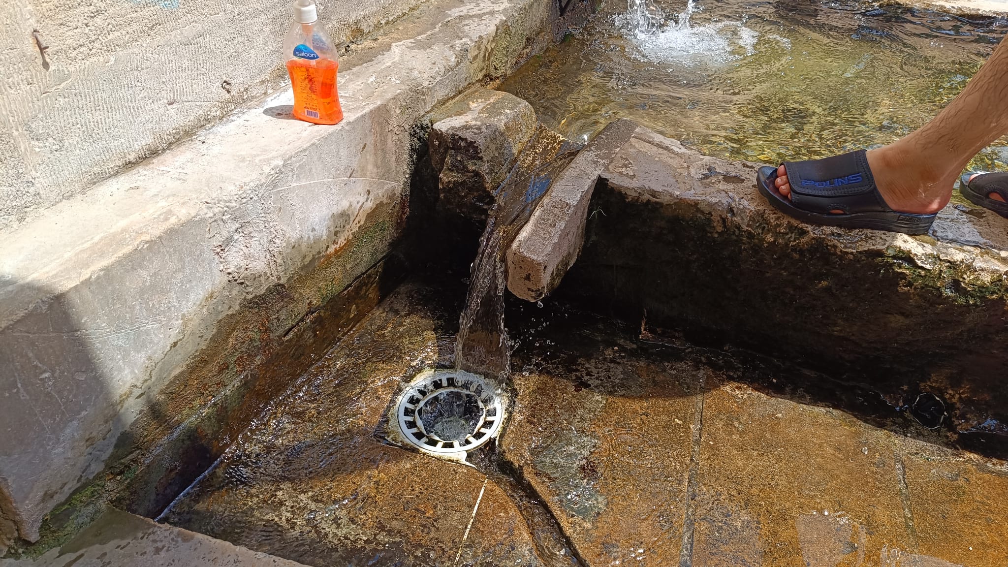 BABUDARP CAMİİ KAYNAK SUYU NEDEN BOŞA AKIYOR..?