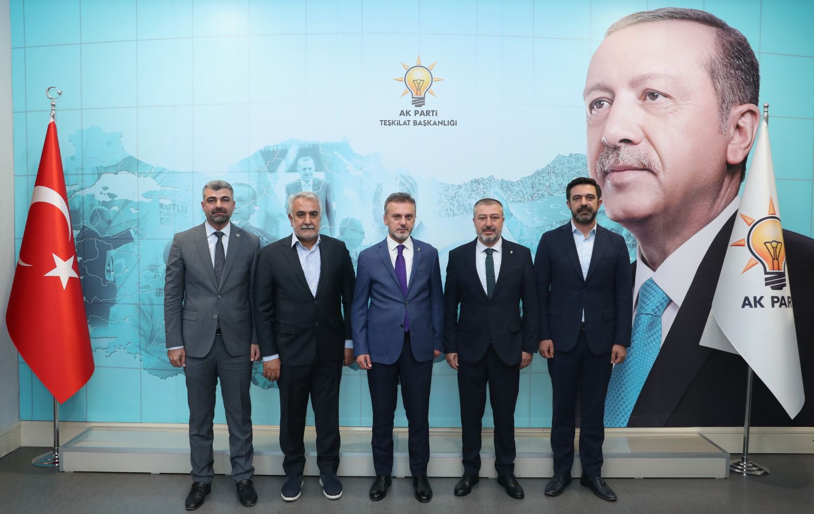 Ak Parti’de Değişim zamanı.