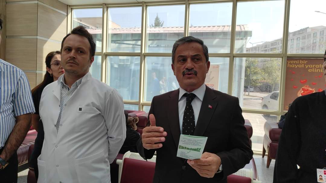 Siirt’te 80 yaş ve üzeri yaşlı vatandaşlara hizmet verecek merkez açıldı.