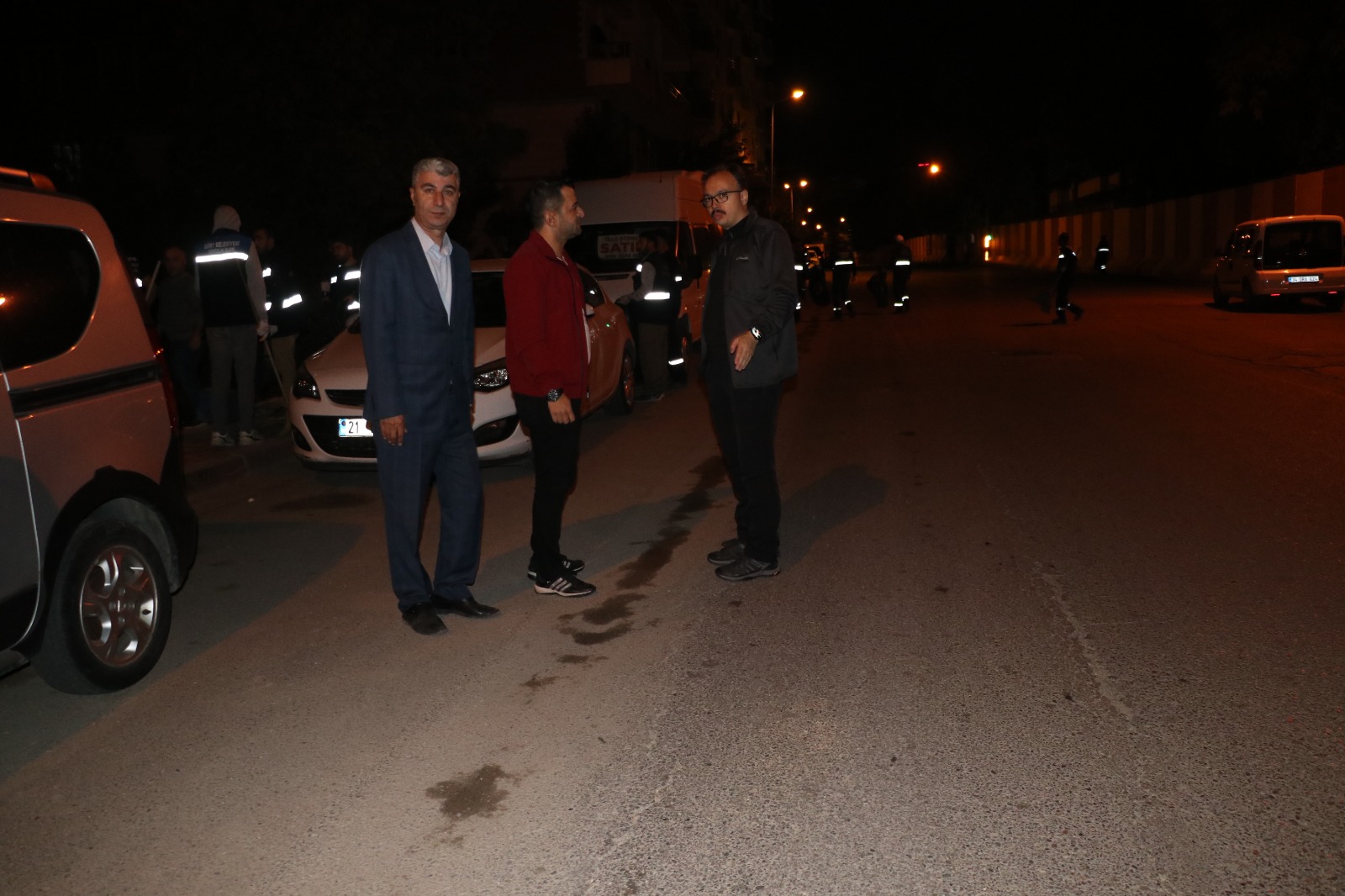 VALİMİZ DR. KIZILKAYA SİİRT’TE GELDİĞİ GÜN BAŞLATTIĞI TEMİZLİK SEFERBERLİĞİ TÜM HIZIYLA DEVAM EDİYOR.