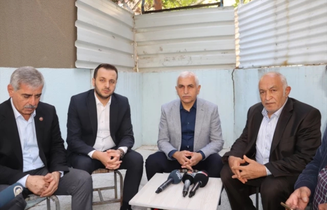 Milletvekili Mervan Gül gazetecilerle bir araya geldi.