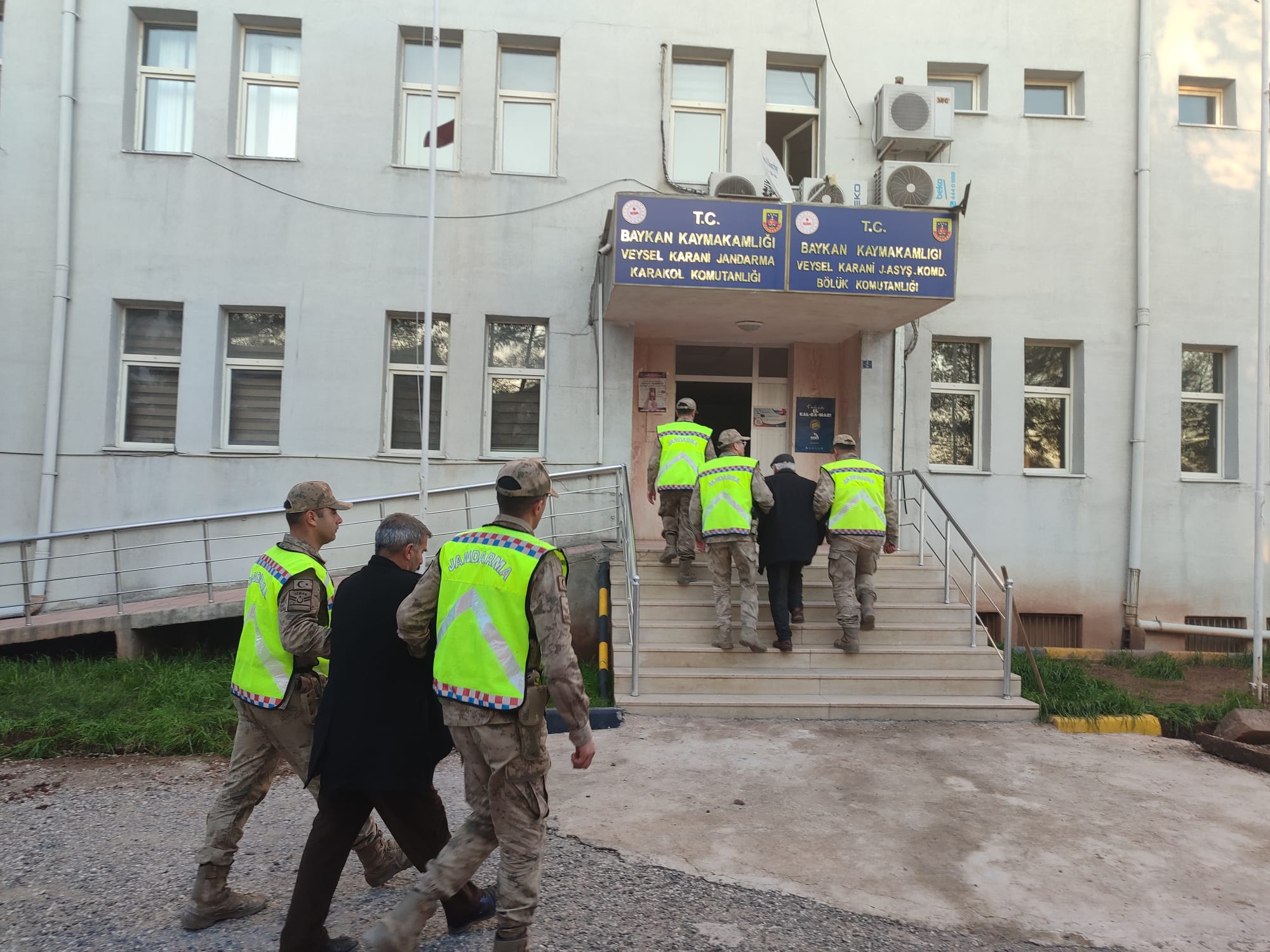 Siirt’te Gözaltına alınan 23 Kişiden 6’sı Tutuklandı