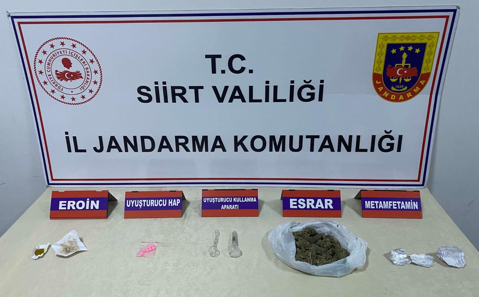 Siirt’te zehir tacirlerine geçit yok! Uyuşturucuyu portakal içerisine saklayan 3 kişi yakalandı