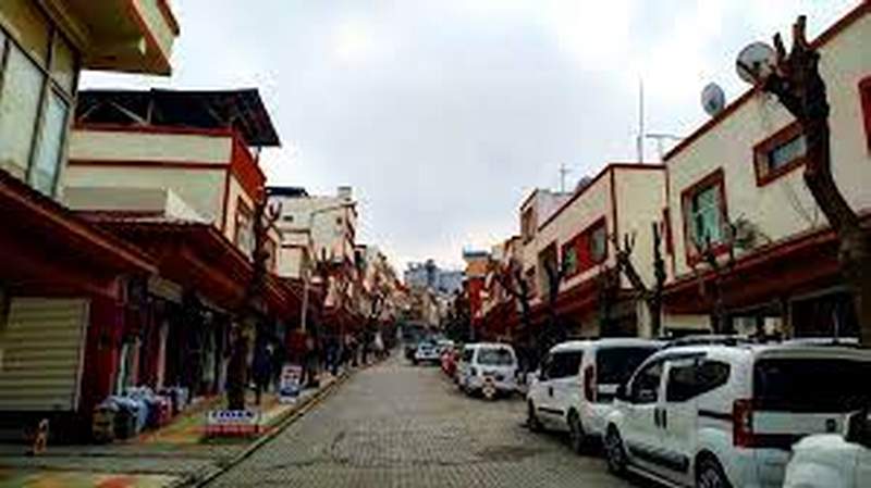 SÜRÜCÜLERİN DİKKATİNE! CUMHURİYET CADDESİ TRAFİĞE KAPATILDI