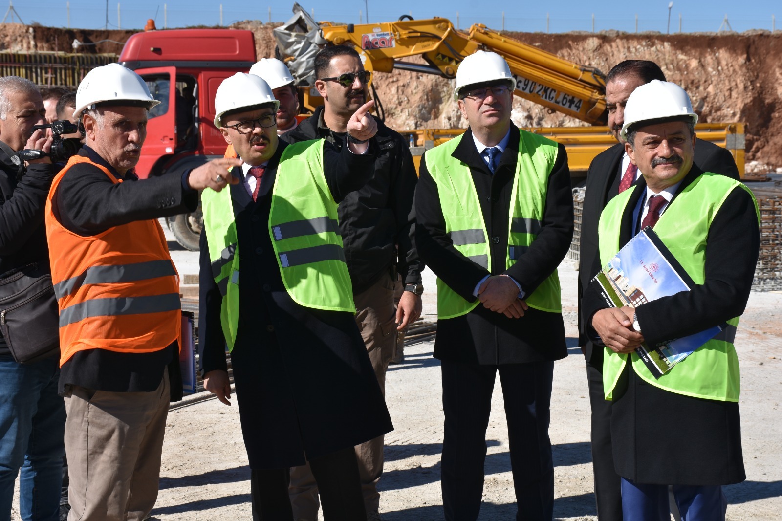 VALİ DR. KEMAL KIZILKAYA SAĞLIK YATIRIMLARINI YERİNDE İNCELEDİ