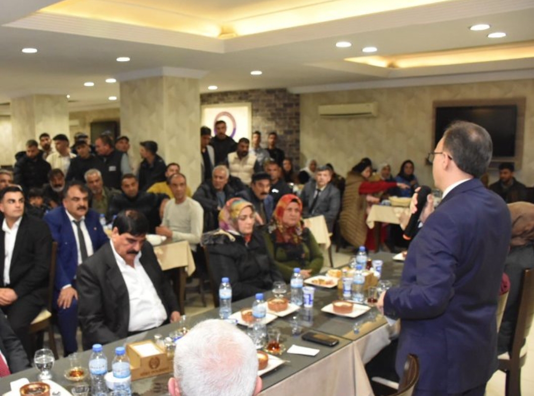 Vali Dr. Kemal Kızılkaya İlimizdeki Roman Vatandaşlara bir Araya geldi