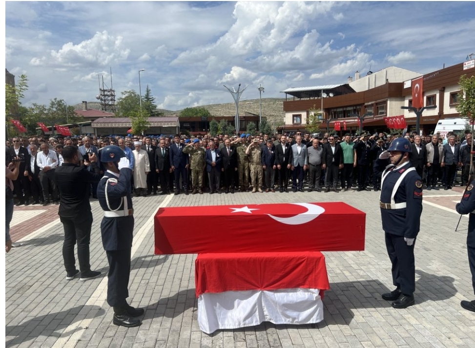 Eruh Şehidini Ebediyete Dualarla Uğurlandı
