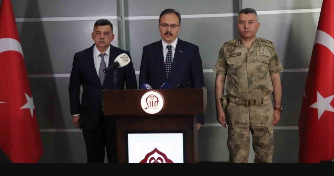 Çatışma Ortasında Kalan Vali Kızılkaya; Husumetli Olan İki Aile Arasında Silahlı Kavga Meydana Geldi