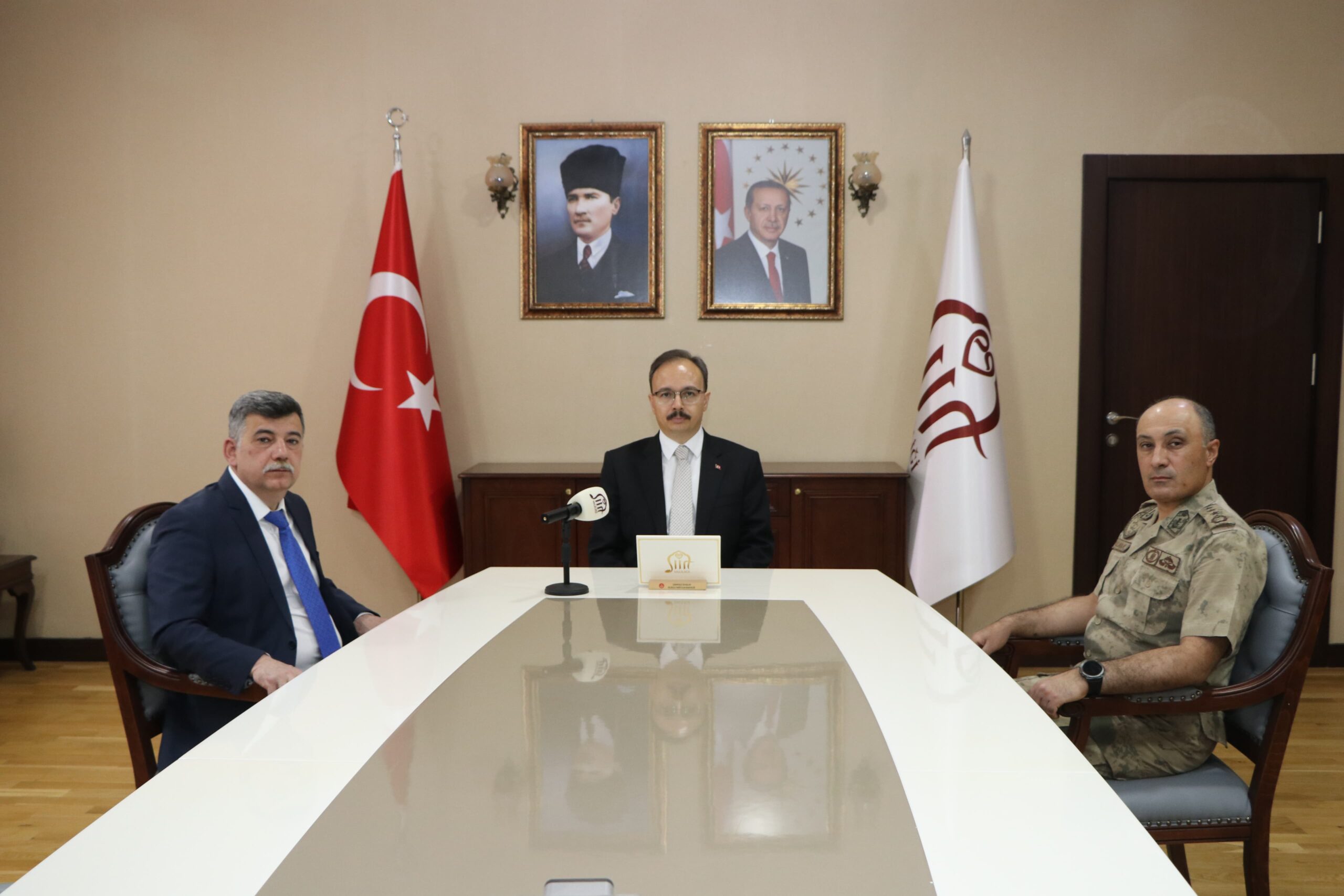 “SİİRT, BÖLGENİN EN HUZURLU KENTİ”