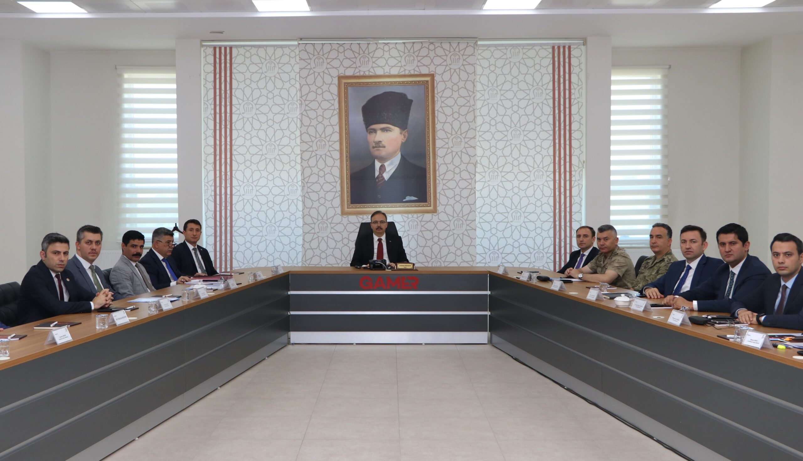 Vali Dr. Kemal Kızılkaya Başkanlığında, Haziran Ayı Güvenlik ve Asayiş Toplantısı Gerçekleştirildi