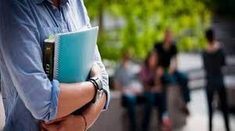 ÖĞRENCİLERİN DİKKATİNE! BURS BAŞVURULARI BAŞLIYOR