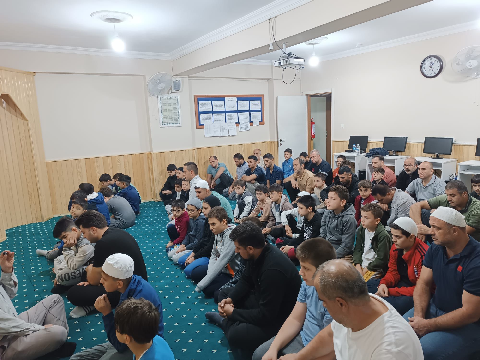 Siirt’te Molla İhsan Erkek Kur’an Kursu’nda Sabah Namazı Buluşması Gerçekleştirildi