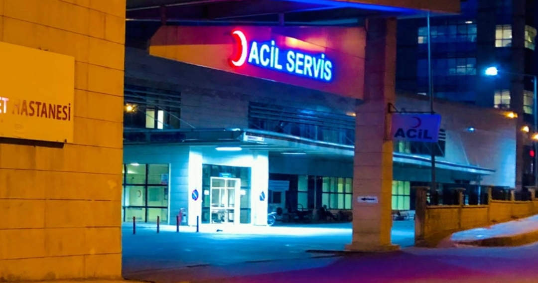 Düğün İçin Bitlis’ten Siirt’e Gelen Otomobil Kaza Yaptı