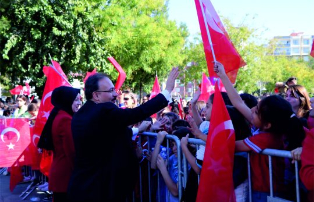 Cumhuriyetin Kuruluşunun 101. Yılı İlimizde de Coşkulu Etkinliklerle Kutlandı
