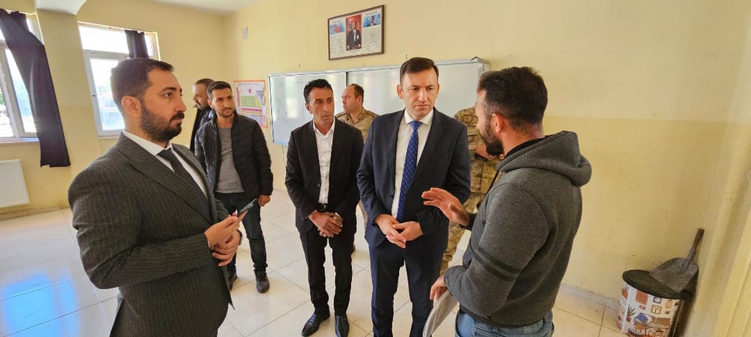 ÖNCE TESPİTLERİ BELİRLEDİ; SONRA ÖĞRENCİLER İLE BULUŞTU