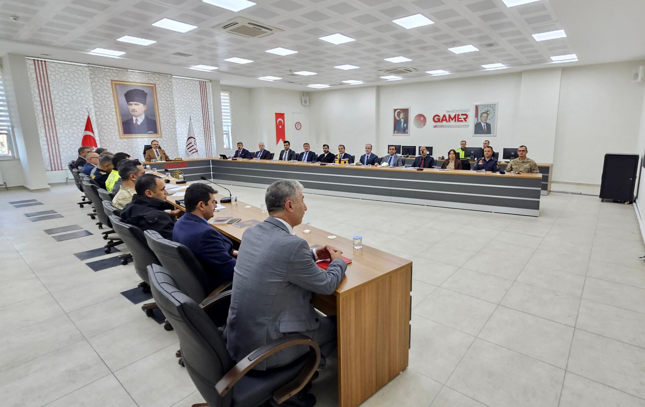 KIŞ AYLARINDA GÜVENLİK İÇİN SİİRT’TE TÜM BİRİMLER SEFERBER EDİLİYOR!