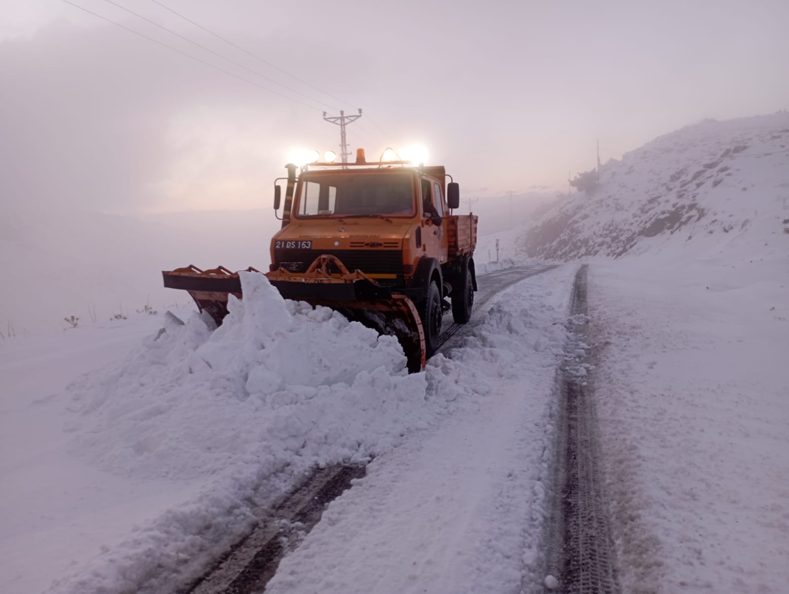 MERKEZE KARLA KARIŞIK YAĞMUR, YÜKSEK KESİMLERE İSE KAR GELİYOR!