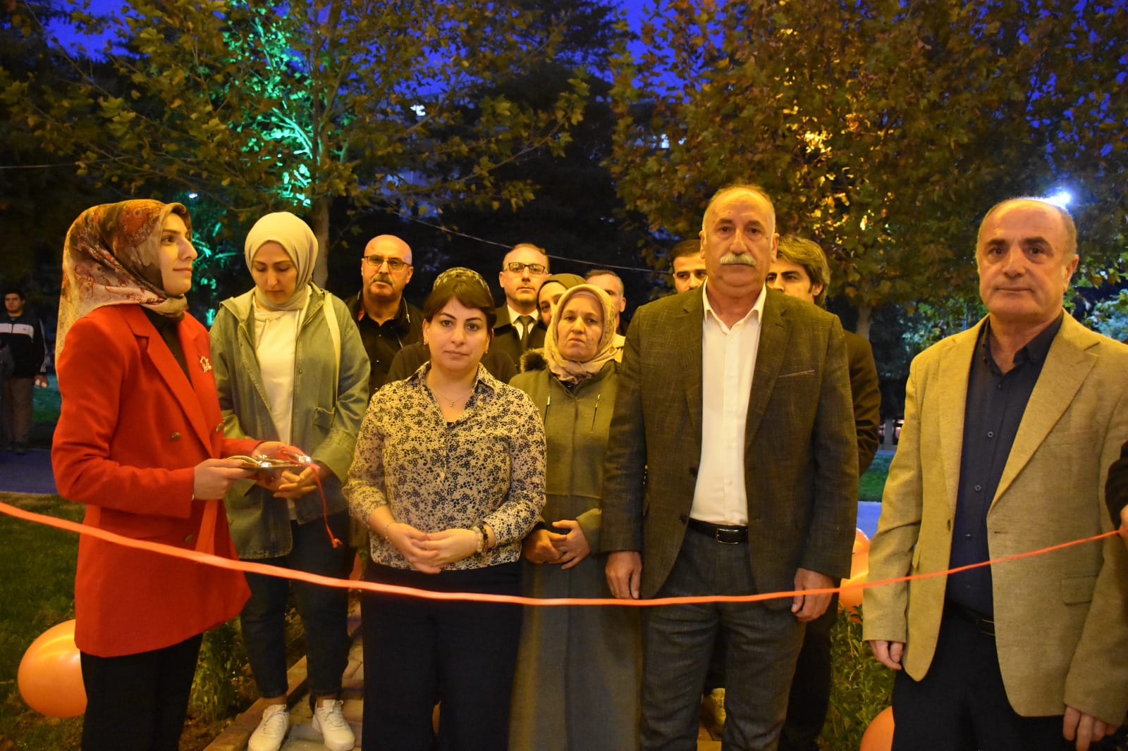 Siirt Belediyesi’nden Kızlar Tepesi’ne Yeni Sosyal Tesis: “Tepe Cafe” Açıldı