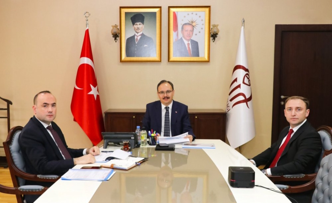 Vali Dr. Kemal Kızılkaya, 5. Bölge Düzensiz Göçle Mücadele Toplantısı’na Katıldı