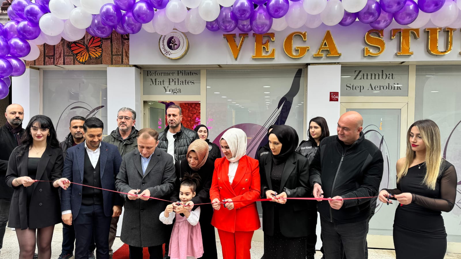 Vali Yardımcısı Mutlu İş Yeri Açılışına Katıldı