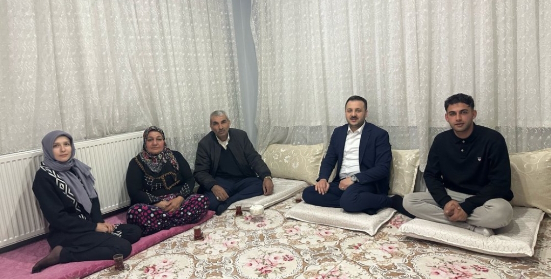 Ak Parti İl Başkanı Özturan Şehit Ailesiyle İftardanı Açtı