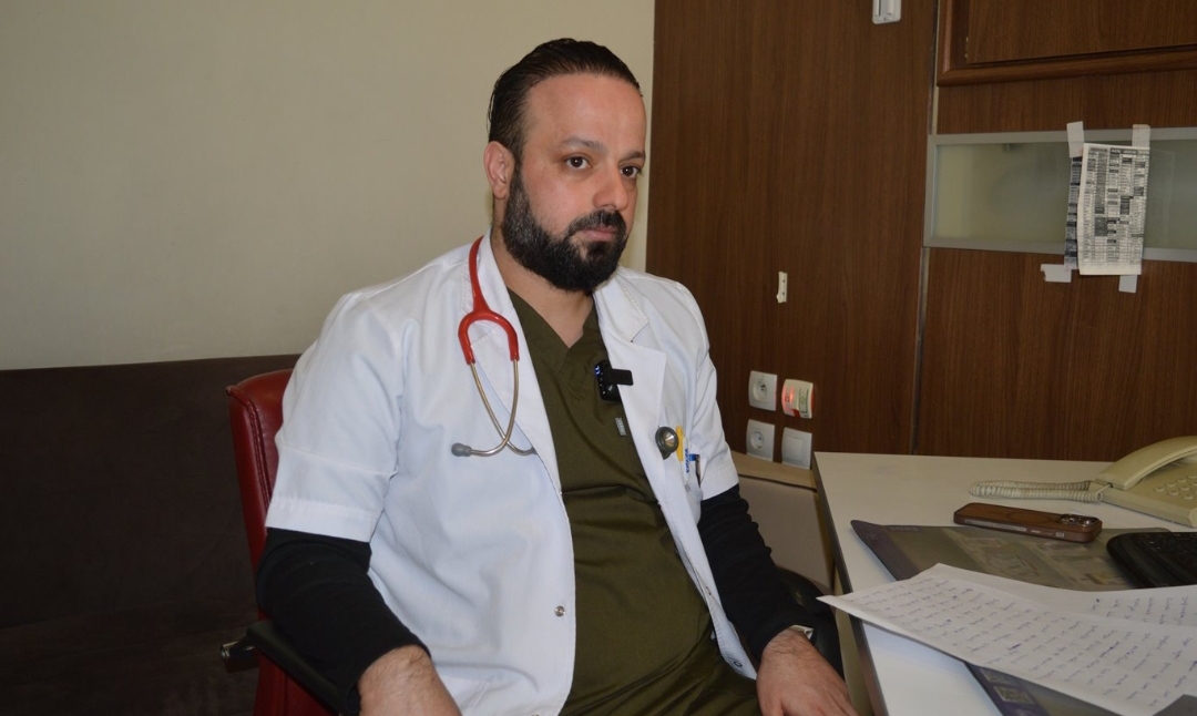 Siirt’te Görevli Filistinli Doktorun Babası İsrail Saldırılarından Kurtuldu, Kanserle Savaşıyor