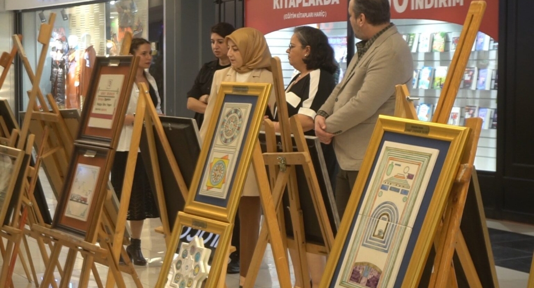 Seramik Ve Tezhip Sergisi Büyük İlgi Gördü