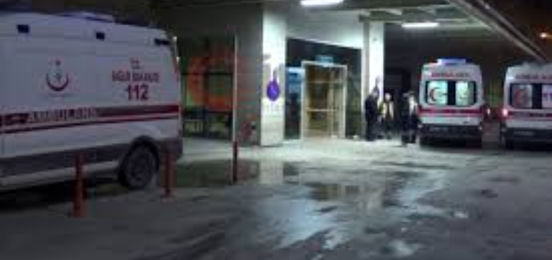 İftar Saatinde Çıkan Kavgada 3 Kişi Yaralandı