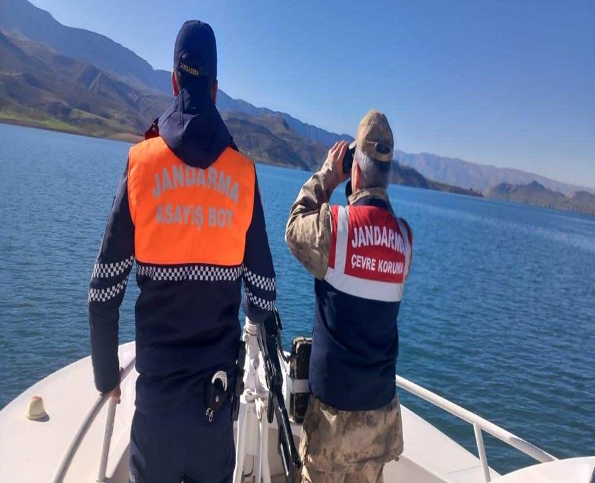 Siirt Jandarması Feyezan Riskine Karşı Sahada