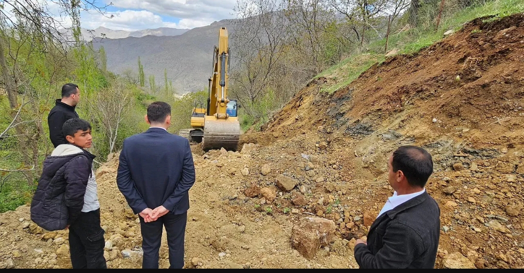 Pervari’de Bağ Yolları Ulaşıma Açılıyor