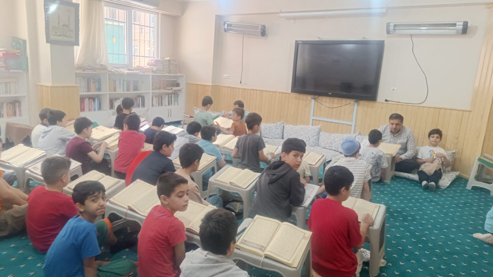 Yeni Mahalle’nin Okuyan Çocukları