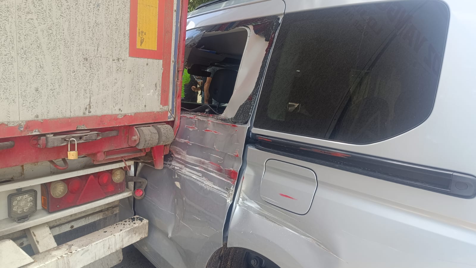 Siirt’te Maddi Hasarlı Kaza!