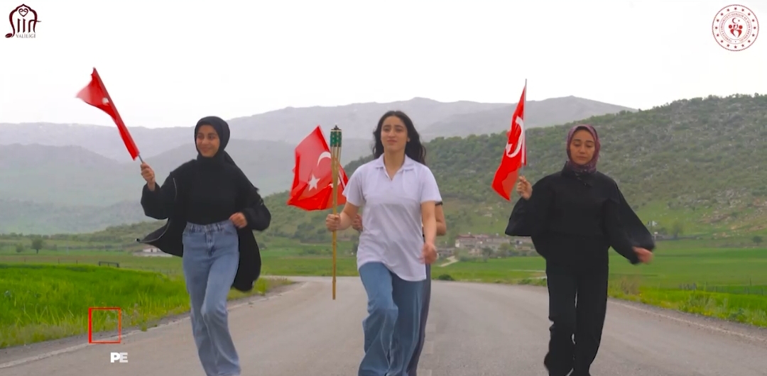 SİİRT’TE GENÇLER 19 MAYIS İÇİN BULUŞTU: KLİP SOSYAL MEDYADA İLGİ GÖRDÜ