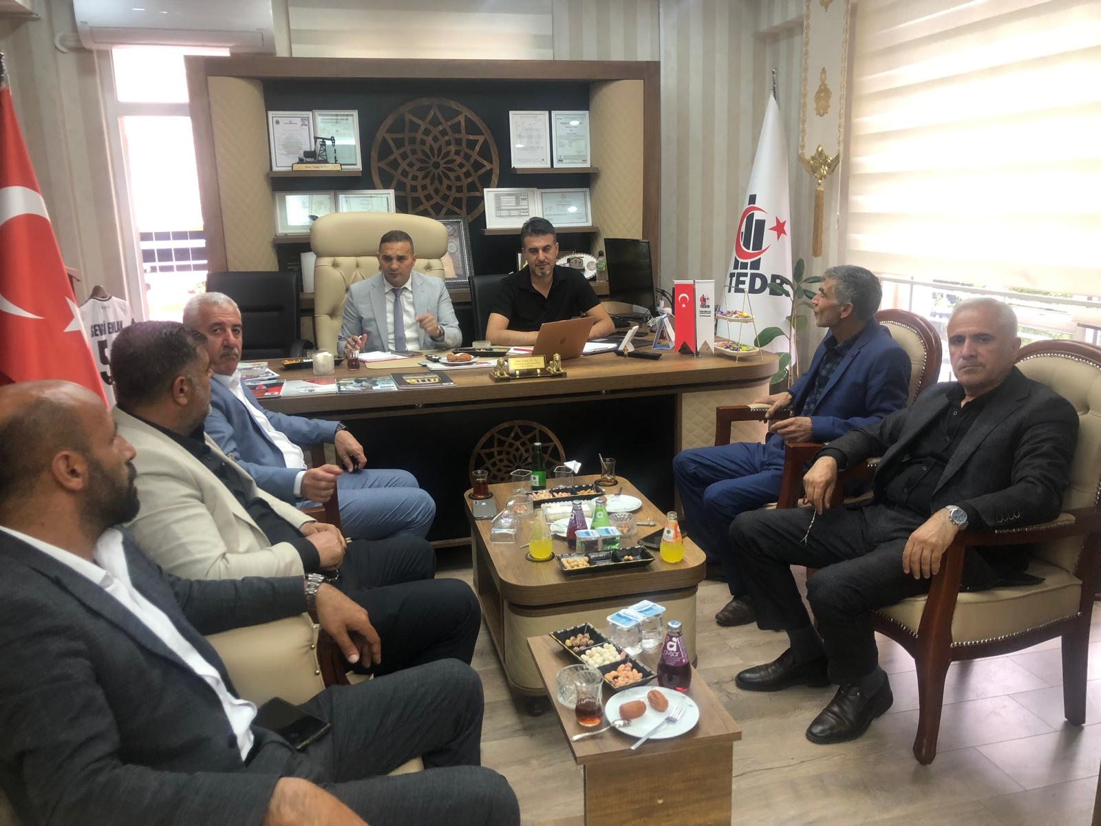 Siirt’te Muhtarlar ve Emlakçılar Güç Birliği Yaptı