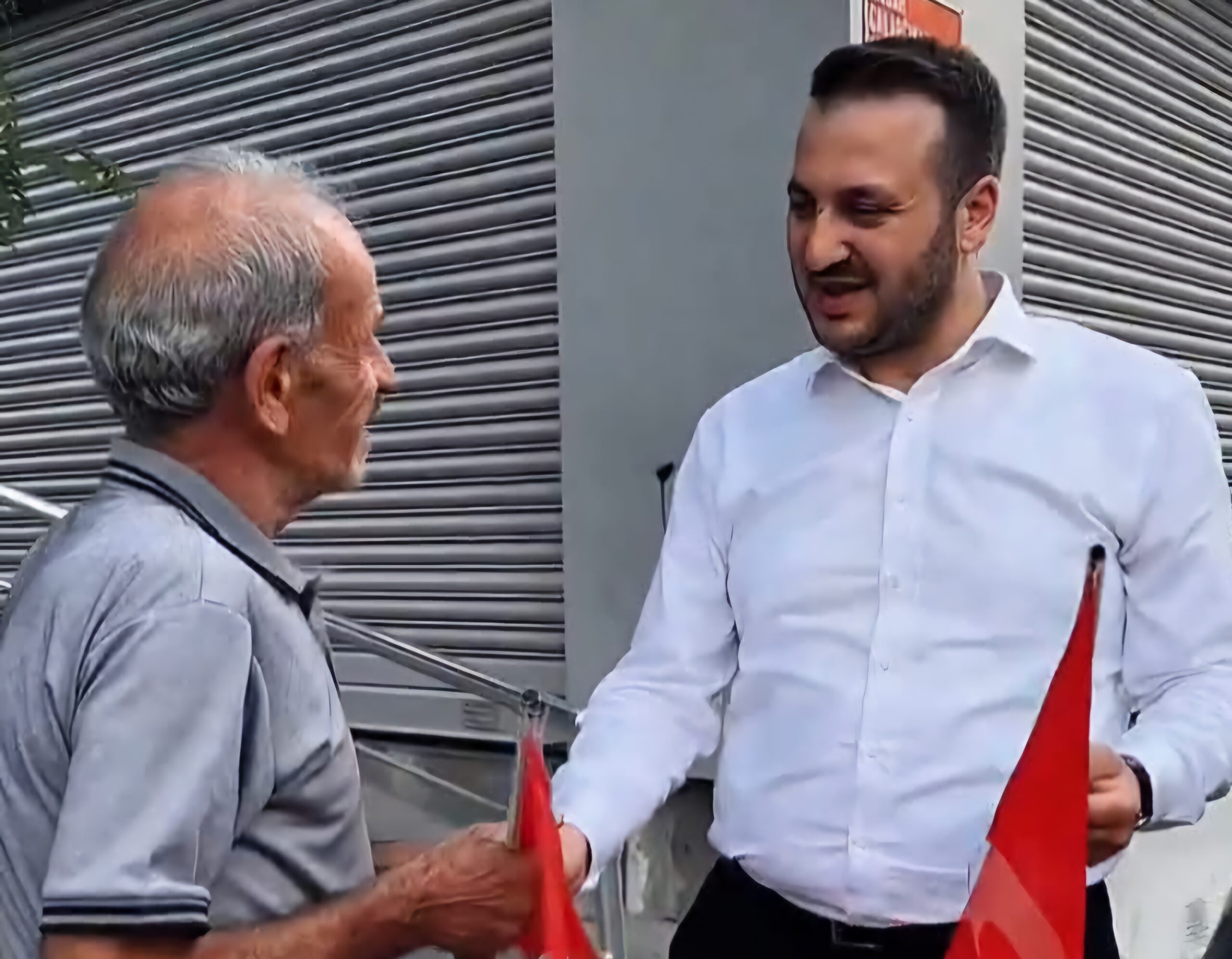 AK Parti İl Başkanı Özturan’dan Bayrak Seferberliğine Destek