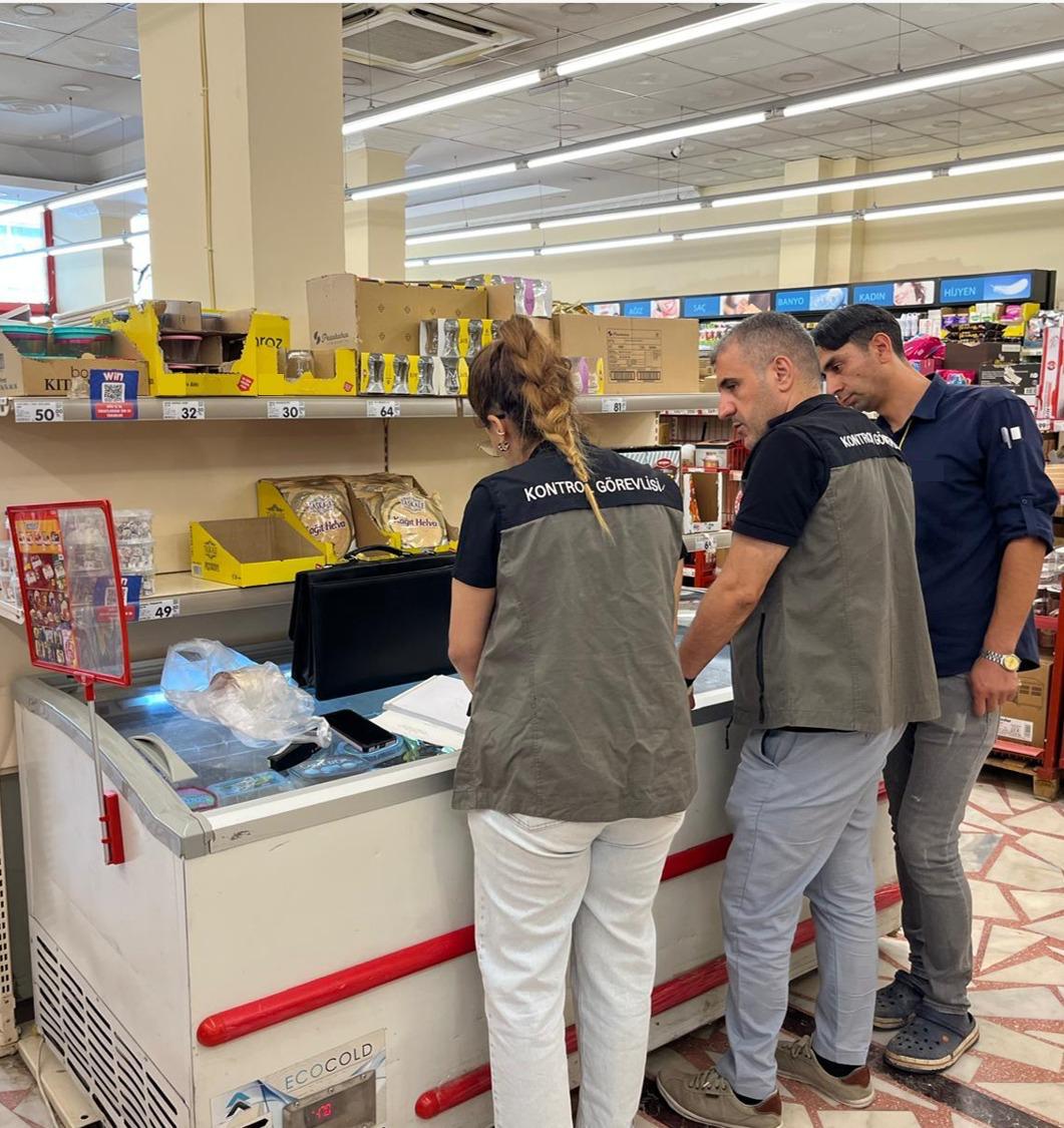 Siirt’te Marketlere Sıkı Gıda Denetimi: Soğuk Zincir, Tarihi Geçmiş Ürünler ve Hijyen Mercek Altında