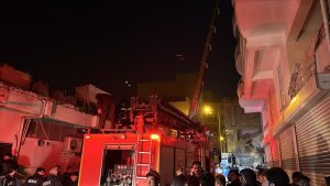 Apartman Boşluğunda Çıkan Yangın Korkuttu