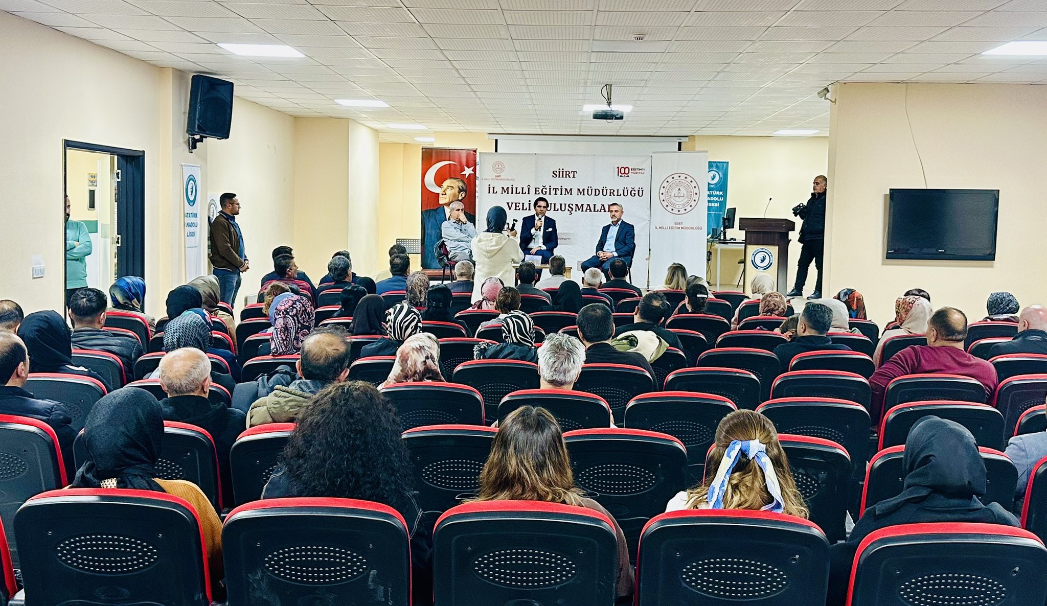 Siirt’te Veli Buluşmalarının 6.’sı Atatürk Anadolu Lisesi’nde Gerçekleştirildi