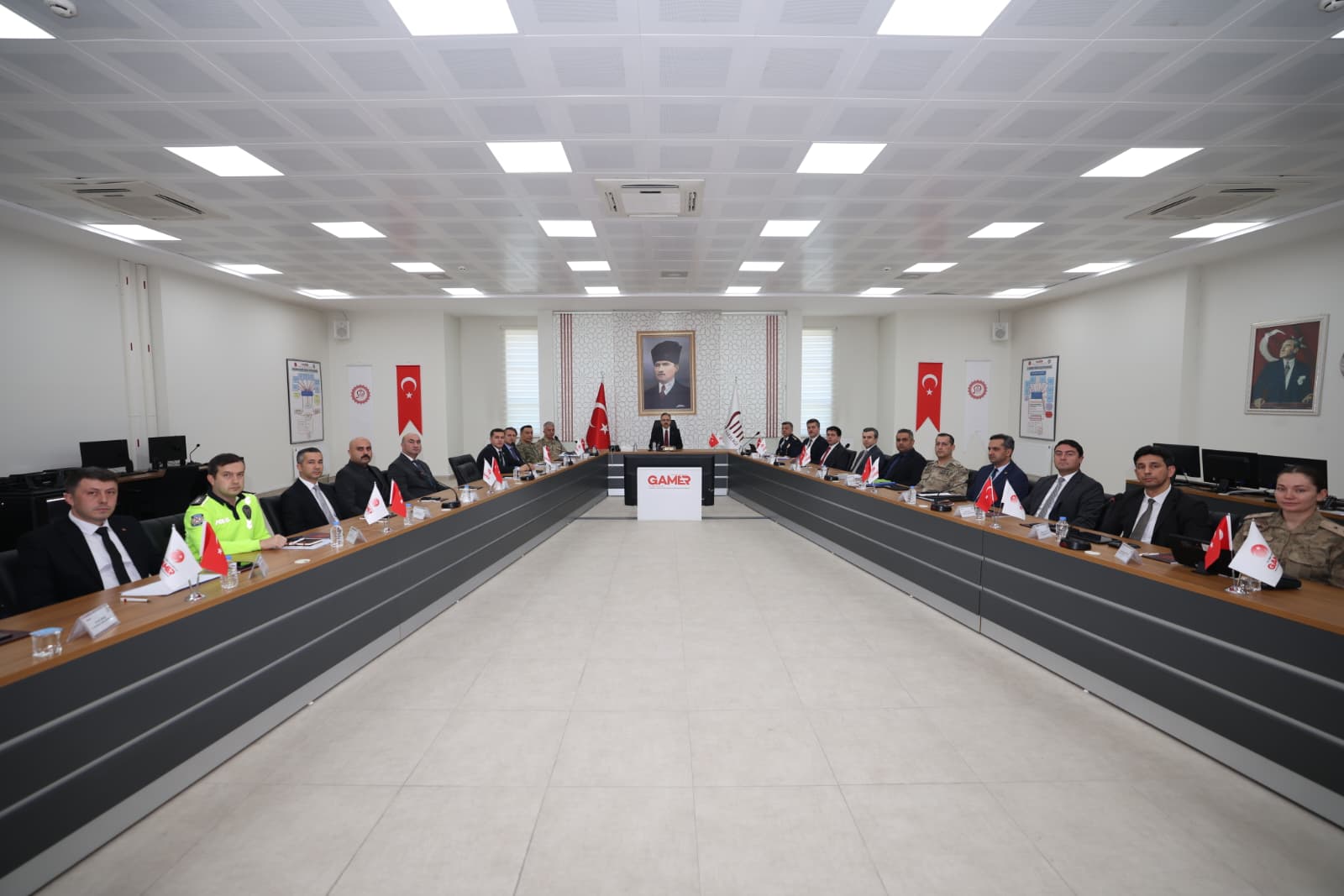 VALİ KIZILKAYA; “SİİRT’İN HUZURU İÇİN KARARLILIKLA ÇALIŞIYORUZ”