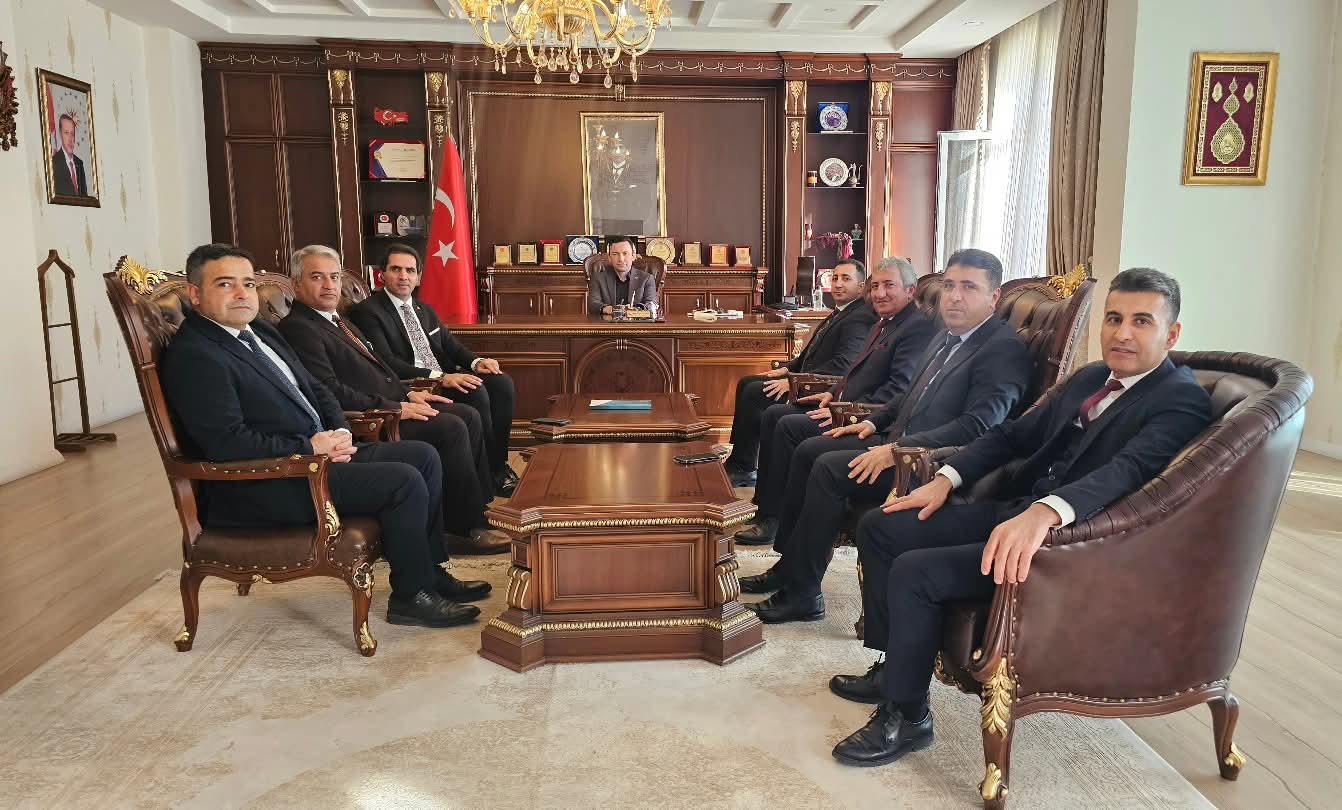 Siirt’te Eğitim İş Birliği Görüşmesi: İl ve İlçe Müdürlerinden Kaymakam Gül Deren’e Ziyaret