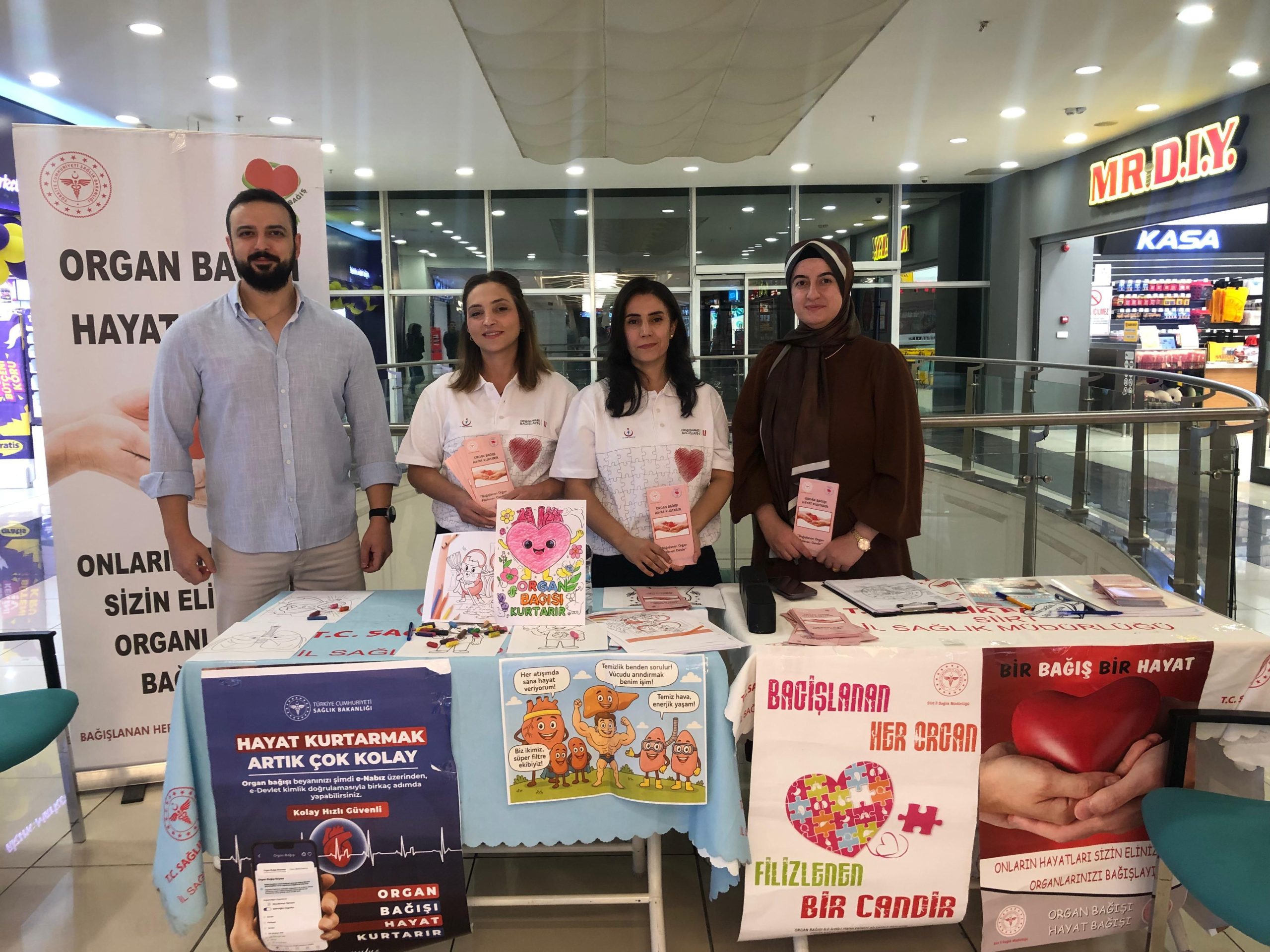 Siirt Park AVM’de Organ Bağışı Standına Yoğun İlgi