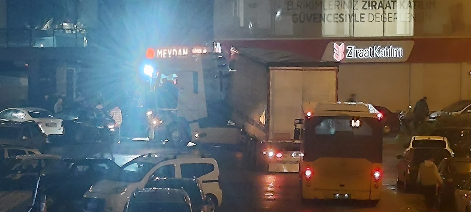 Yağmur Nedeniyle Meydana Gelen Kazada Şans Eseri Yaralanan Olmadı